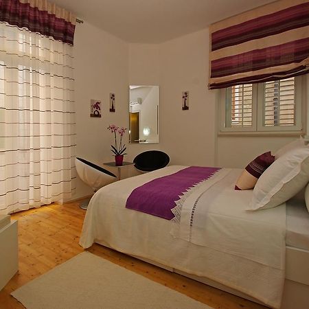 B&B Vela Luka Bilik gambar