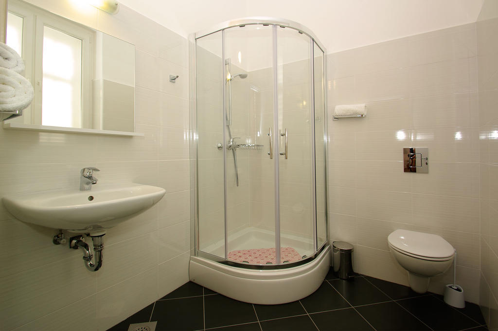 B&B Vela Luka Bilik gambar